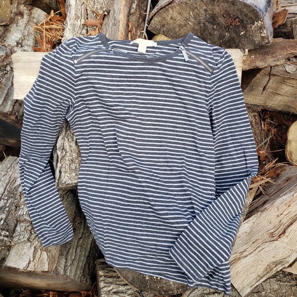 Ladies Michael Kors gray stripe long sleeve shirt